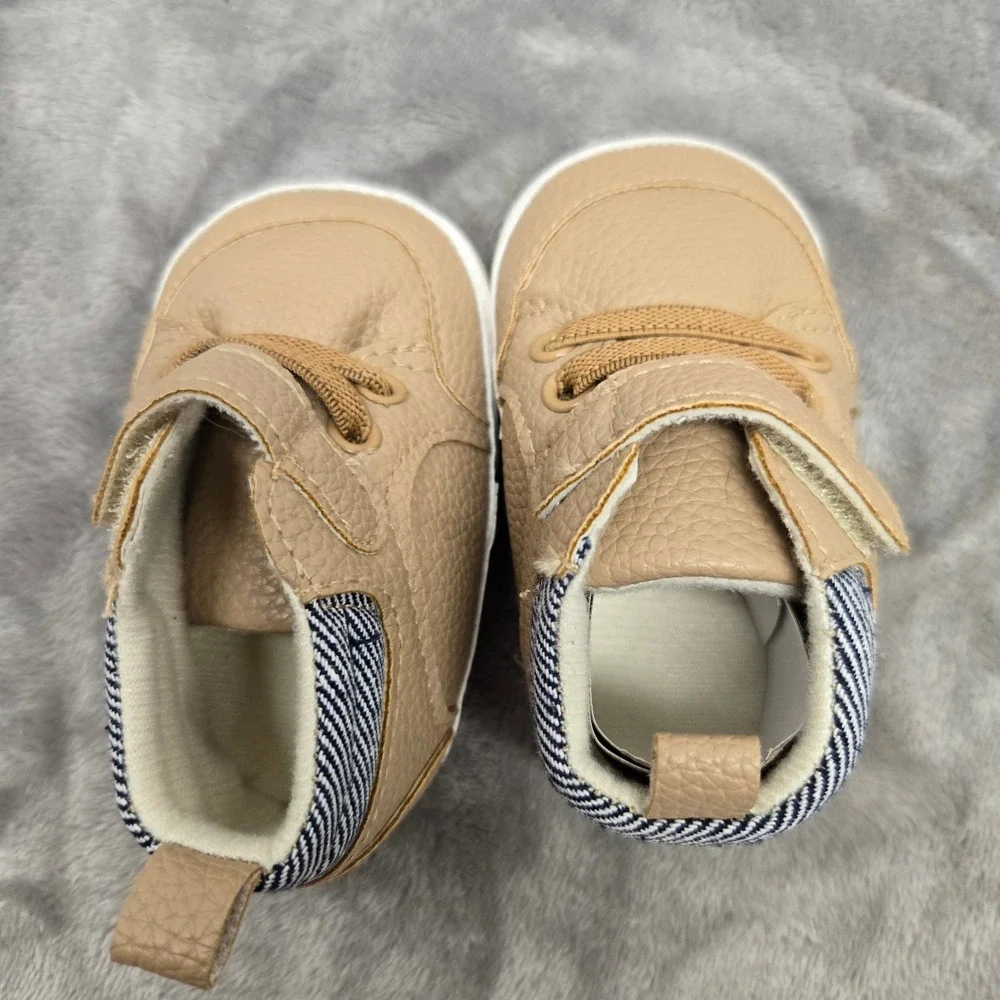 Infant Boys Tan Faux Leather Soft Sole Sneakers Striped Collar Size 1